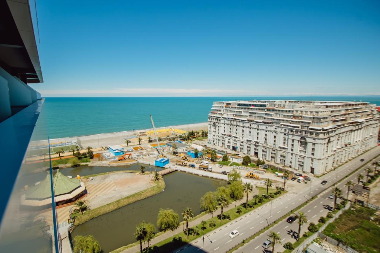 Your Sunshine Apartments Batumi Exteriör bild