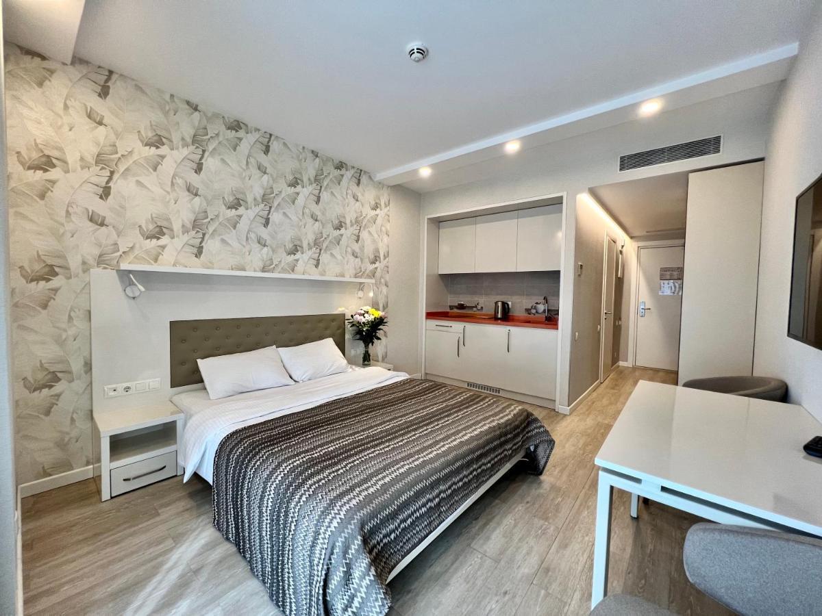 Your Sunshine Apartments Batumi Exteriör bild